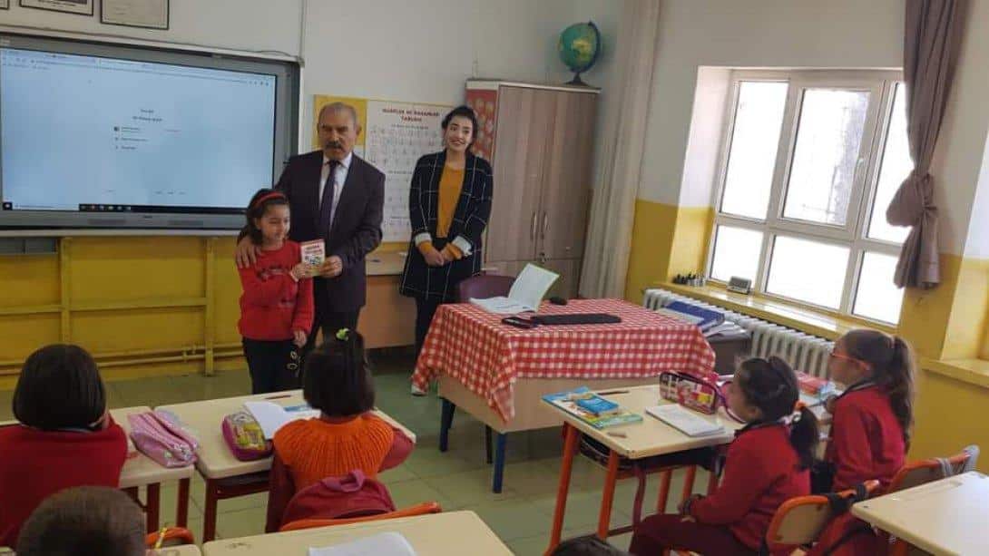 İlçe Milli Eğitim Müdürümüz Hayati AKTÜRK ,Şube Müdürlerimiz Hasan YÜCE ve Mustafa ŞAHİN, okullarımızı ziyaret  ettiler.