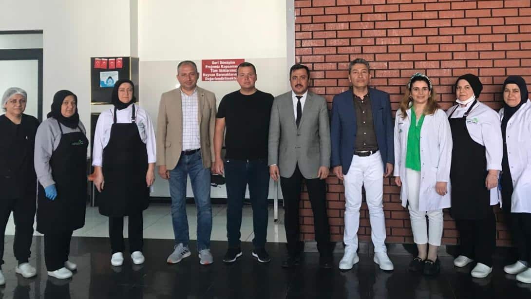 İlçe Milli Eğitim Müdürümüz Sayın Örsan PINAR, şube müdürümüz Sayın Kemal ORHAN ile birlikte Özel Bil Okulları tarafından düzenlenen 
